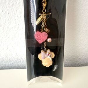 Disney Dessert Keychain 🩷 Minnie Mouse Chocolate